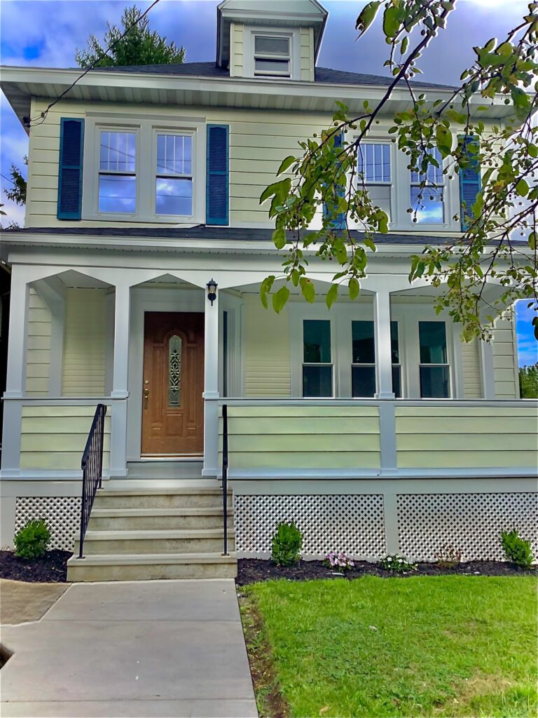 416 Elm St