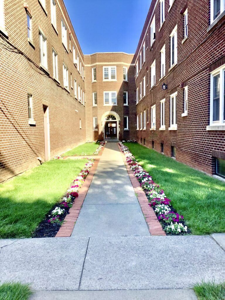 Ellis Court