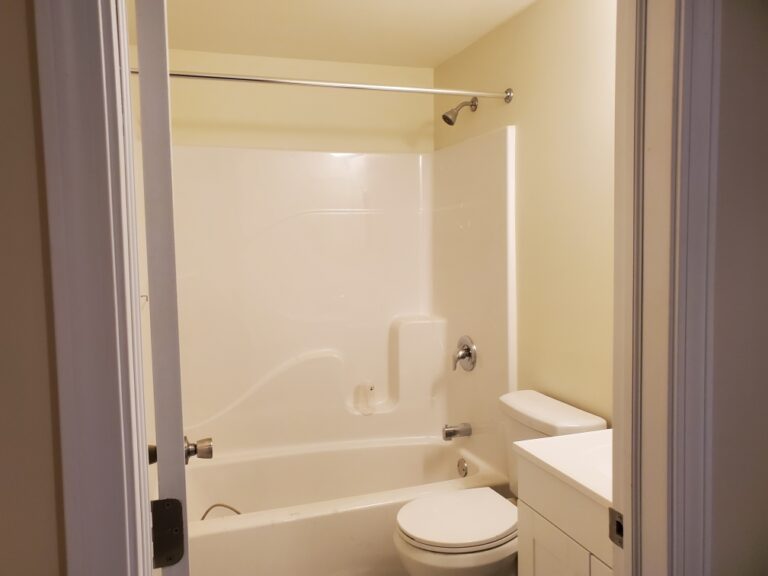 724 North Ave