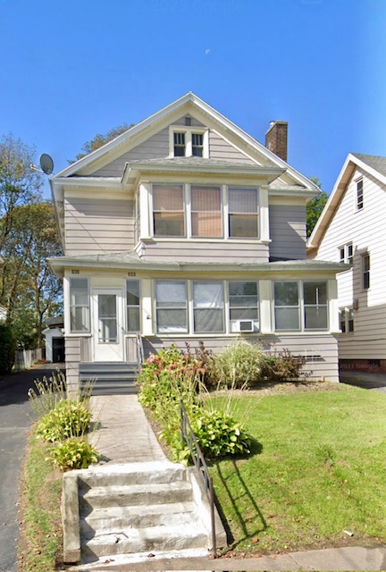 260 Forest Hill Dr, Syracuse, NY 13206