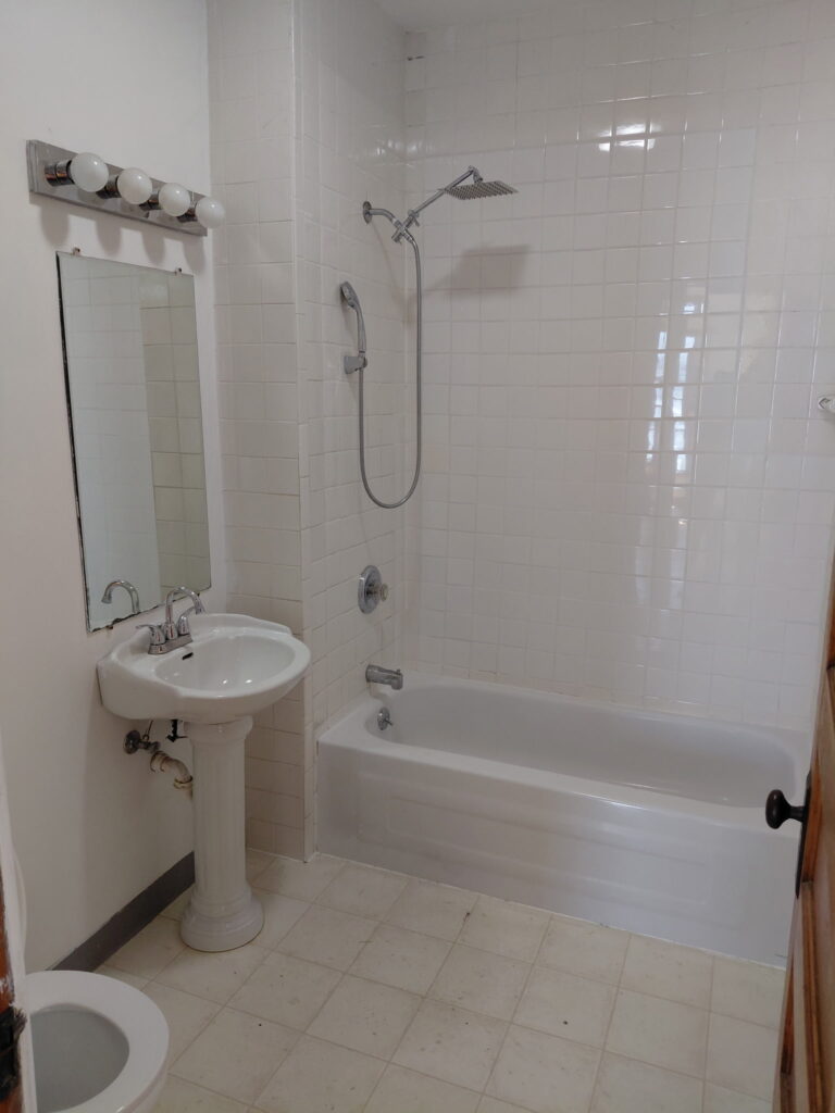 122-124 Coleridge Ave