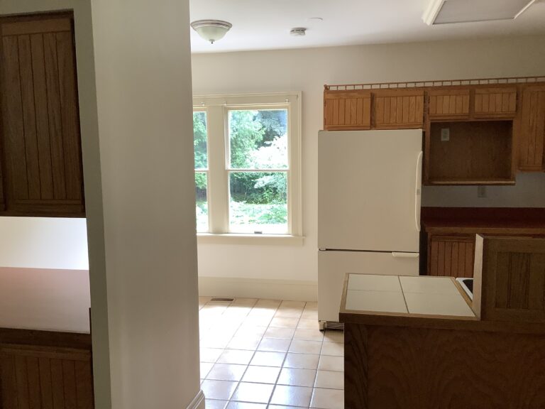 864 Salt Springs Rd